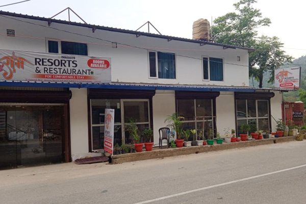 Shri Ram Resort and restaurant